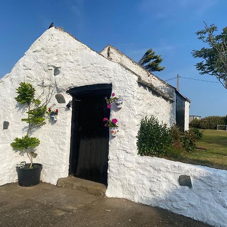 Charming 2 Bed House Near Rhoscolyn Discounts For Villa Holyhead Esterno foto