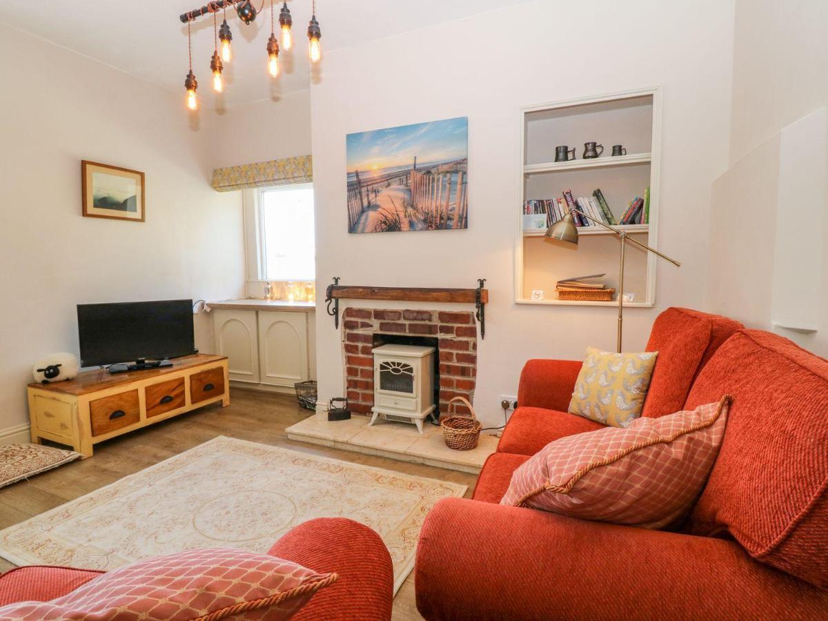Charming 2 Bed House Near Rhoscolyn Discounts For Villa Holyhead Esterno foto