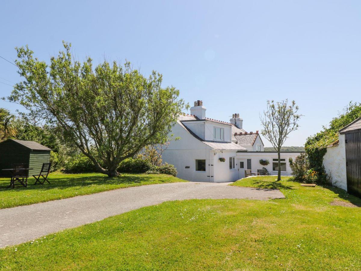 Charming 2 Bed House Near Rhoscolyn Discounts For Villa Holyhead Esterno foto