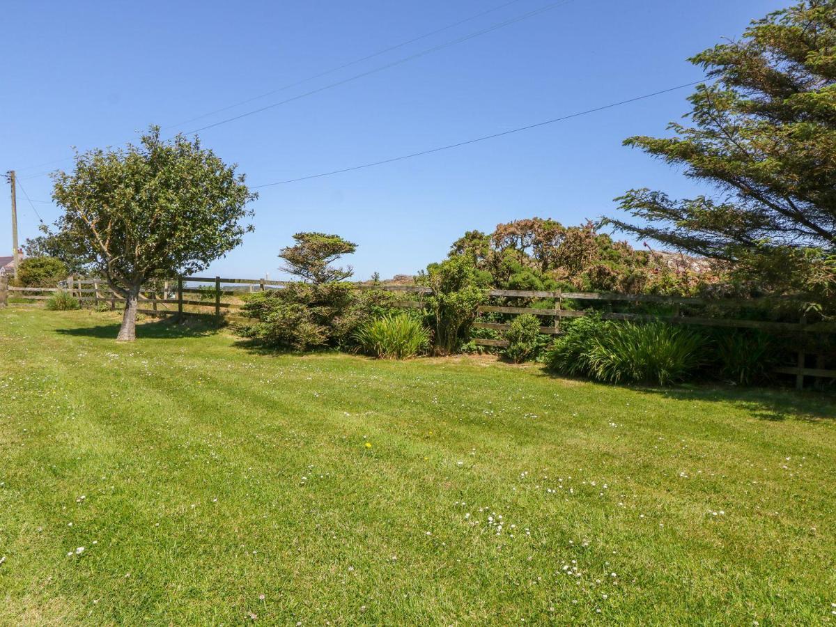 Charming 2 Bed House Near Rhoscolyn Discounts For Villa Holyhead Esterno foto